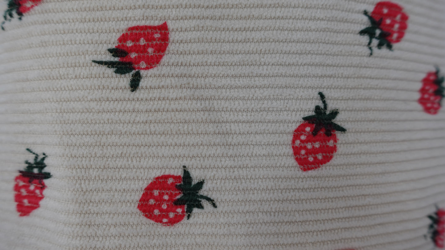 STRAWBERRIES AND CREAM POUCH