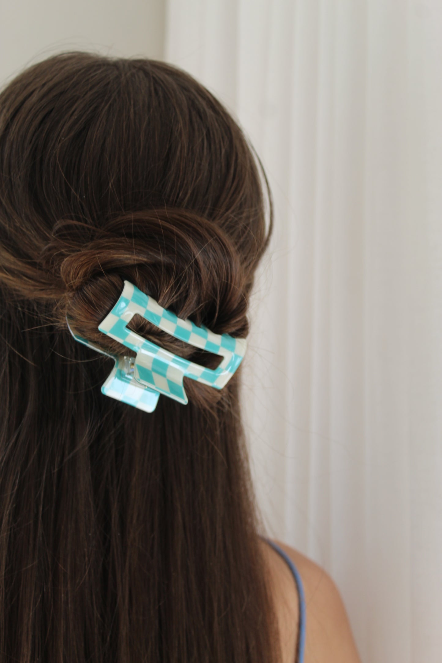 RETRO BLUE SEASIDE HAIR CLAW CLIP